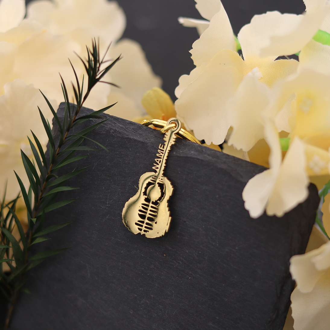 QIAMNI Personalized Custom Nam - Musical Instrument And Name のレビューと価格