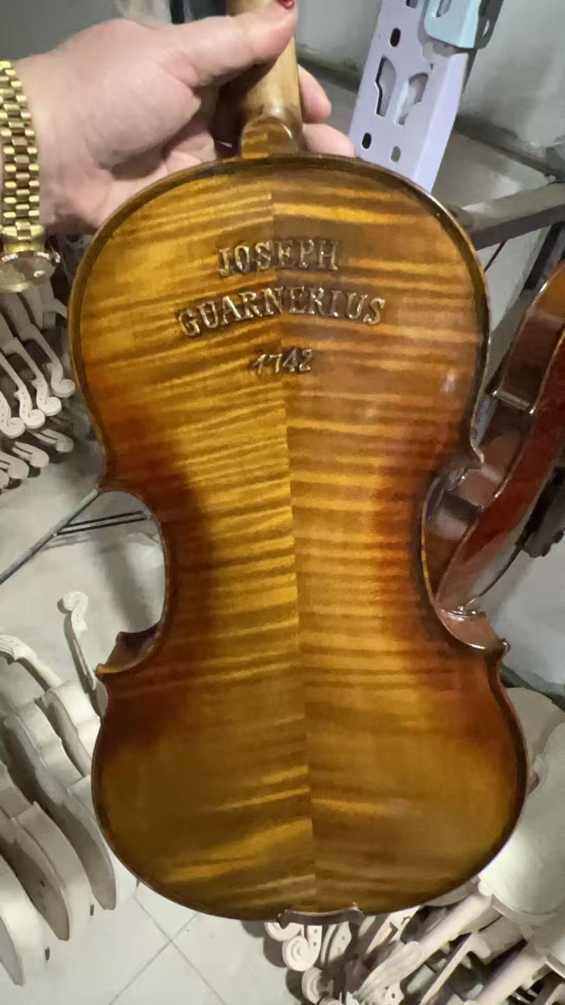 Musical Instruments 4/4 Carvin - Musical Instruments Online のレビューと価格